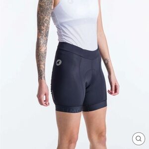 Pactimo ascent vector bike shorts, women’s L (large), brand new